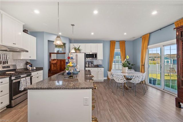 318 Green Lake RD, Moyock, NC 27958