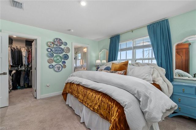 318 Green Lake RD, Moyock, NC 27958