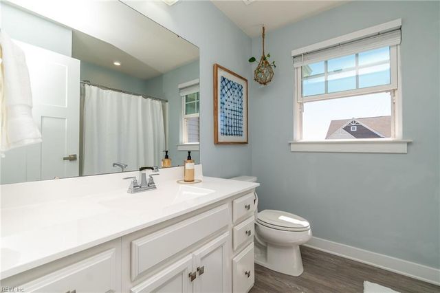 318 Green Lake RD, Moyock, NC 27958