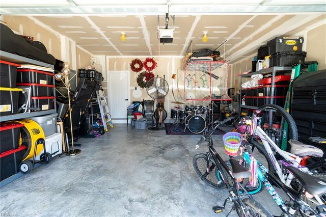 318 Green Lake RD, Moyock, NC 27958