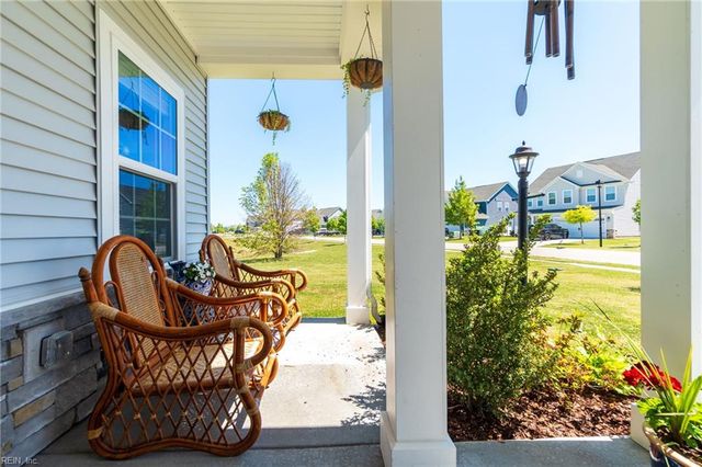 318 Green Lake RD, Moyock, NC 27958