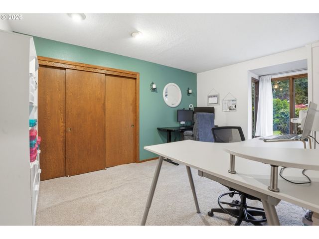 29885 RIVERVIEW Dr, Rainier, OR 97048