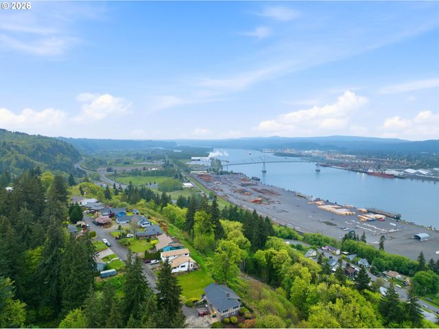 29885 RIVERVIEW Dr, Rainier, OR 97048