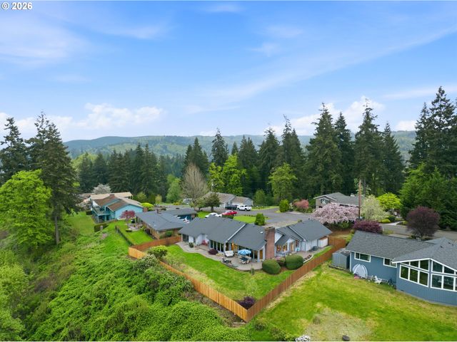 29885 RIVERVIEW Dr, Rainier, OR 97048