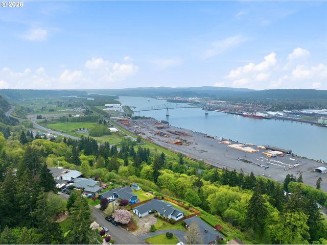 29885 RIVERVIEW Dr, Rainier, OR 97048