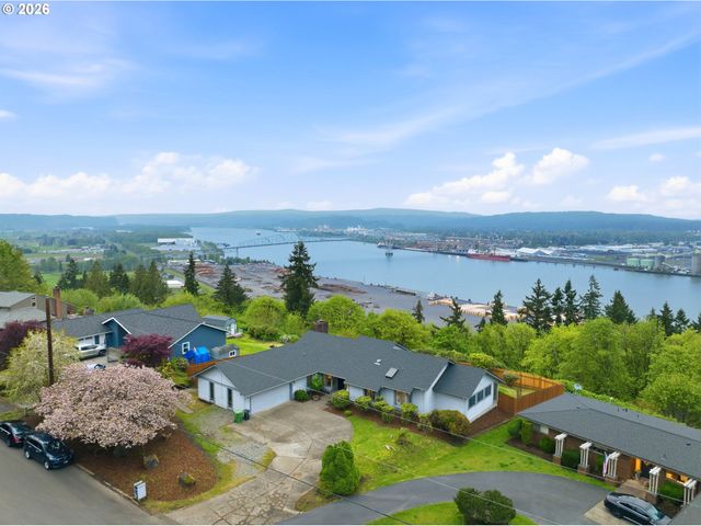 29885 RIVERVIEW Dr, Rainier, OR 97048