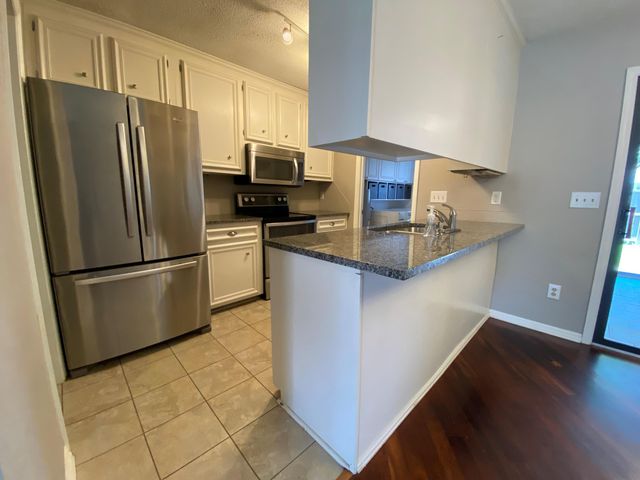 985 Bay Tree Circle C, Mount Pleasant, SC 29464