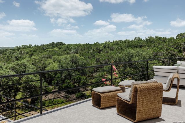 22719 E Range, San Antonio, TX 78255