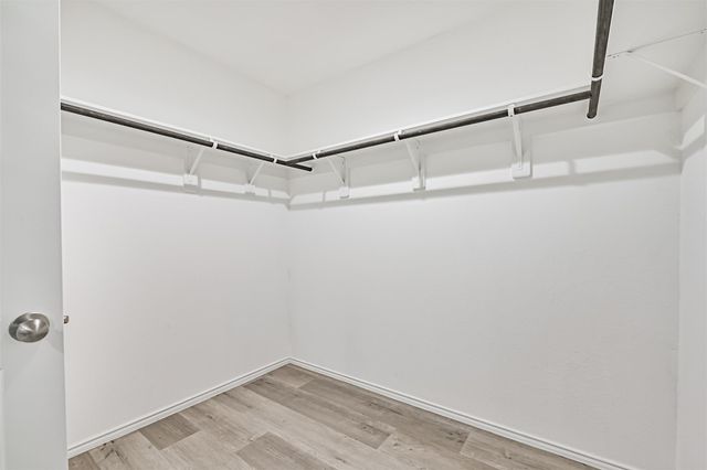 3930 Hawaiian Court, Baytown, TX 77521