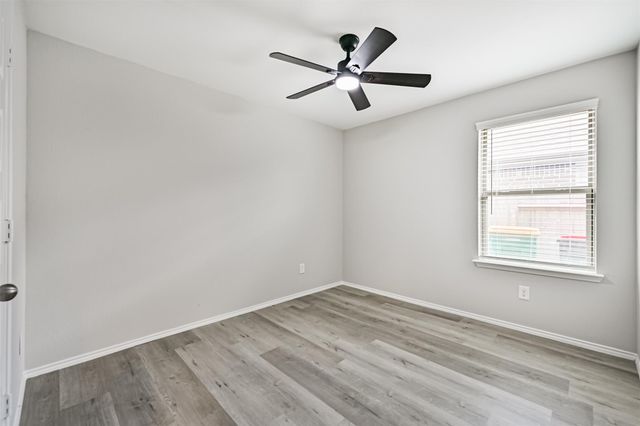 3930 Hawaiian Court, Baytown, TX 77521