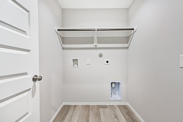 3930 Hawaiian Court, Baytown, TX 77521