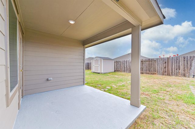 3930 Hawaiian Court, Baytown, TX 77521