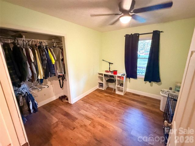 45 Pleasant Court, Flat Rock, NC 28731