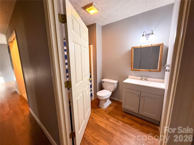 45 Pleasant Court, Flat Rock, NC 28731