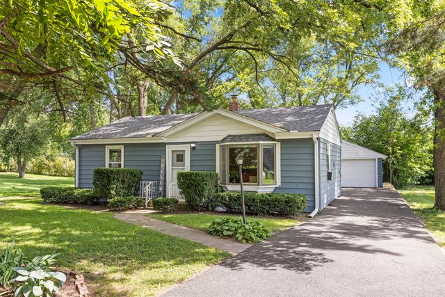 1N321 Morse Street, Carol Stream, IL 60188