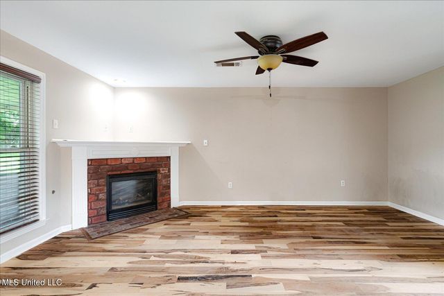 9015 Champlain Drive, Olive Branch, MS 38654