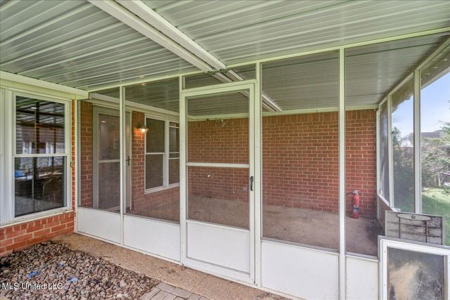 9015 Champlain Drive, Olive Branch, MS 38654