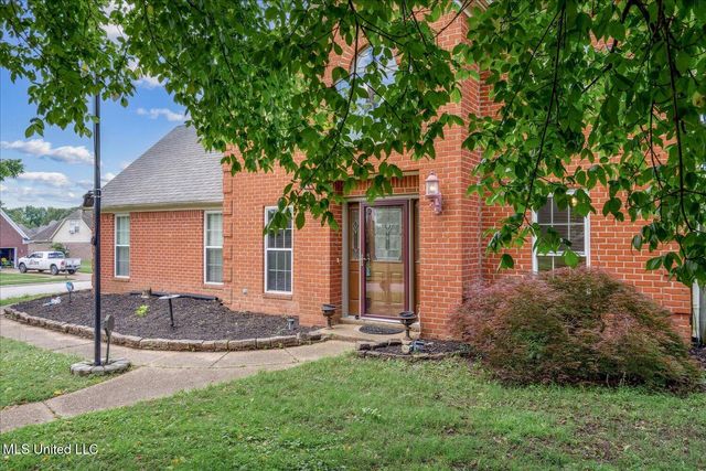 9015 Champlain Drive, Olive Branch, MS 38654