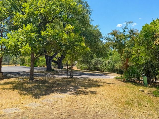 Lots 5 and 6 Courtside LN, Spicewood, TX 78669
