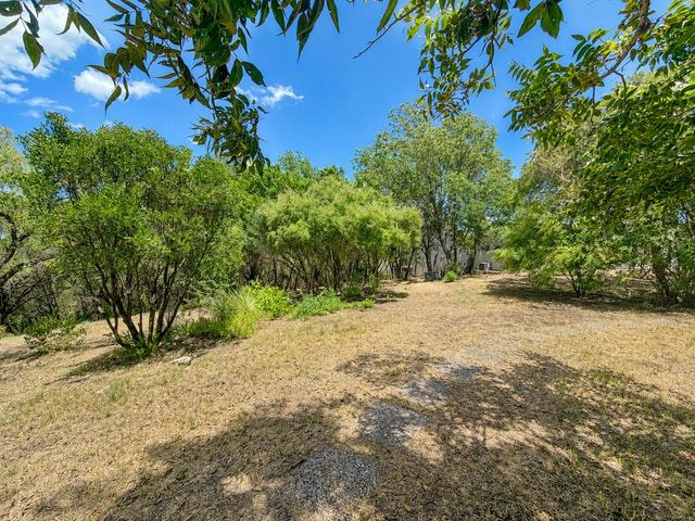 Lots 5 and 6 Courtside LN, Spicewood, TX 78669