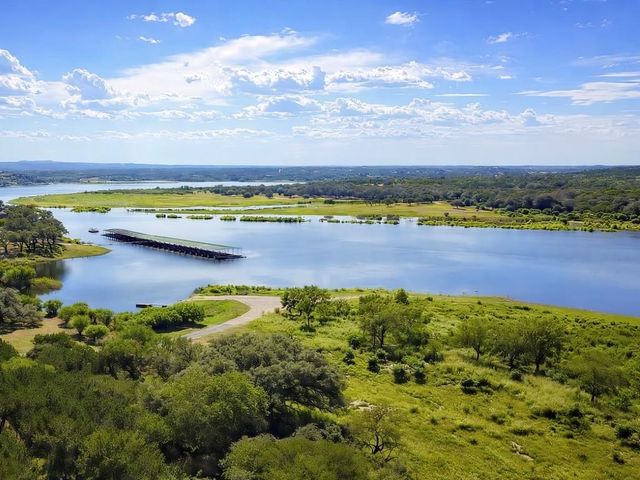 Lots 5 and 6 Courtside LN, Spicewood, TX 78669