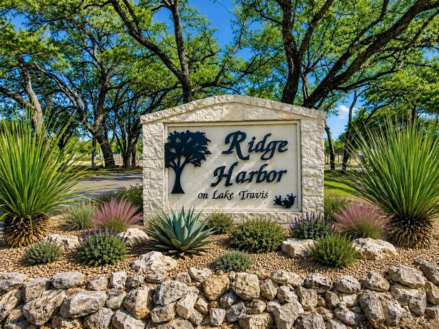 Lots 5 and 6 Courtside LN, Spicewood, TX 78669