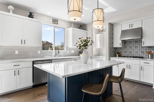 13803 Eagles Way Drive, Shelby Twp, MI 48315