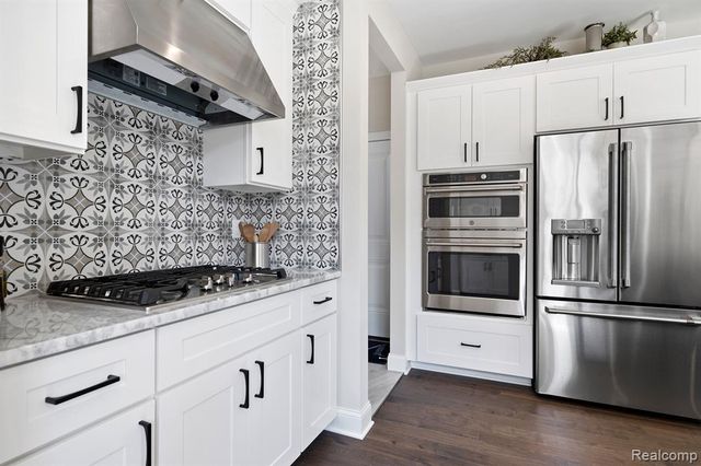 13803 Eagles Way Drive, Shelby Twp, MI 48315