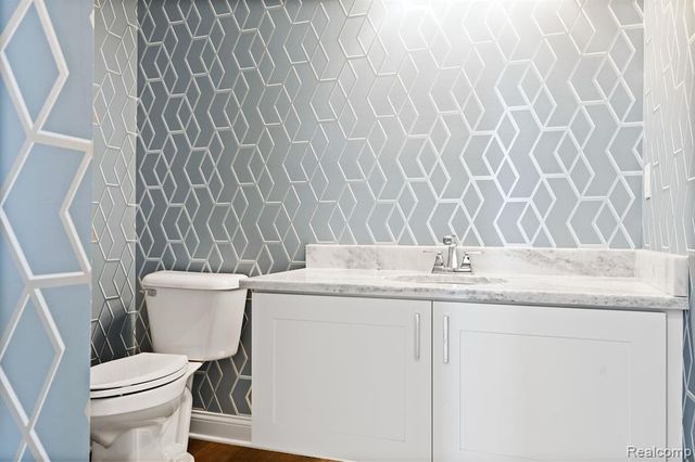 13803 Eagles Way Drive, Shelby Twp, MI 48315