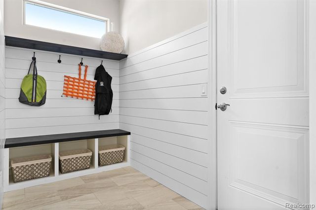 13803 Eagles Way Drive, Shelby Twp, MI 48315