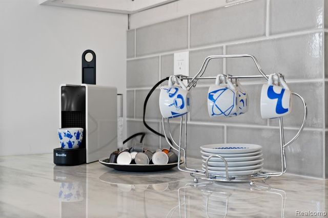 13803 Eagles Way Drive, Shelby Twp, MI 48315