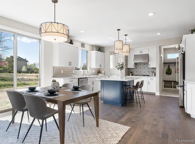 13803 Eagles Way Drive, Shelby Twp, MI 48315