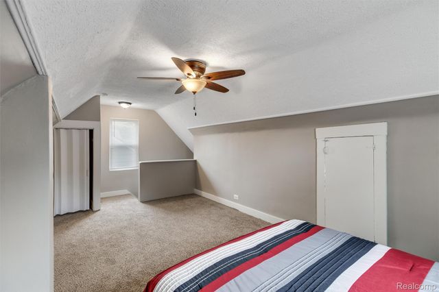 23337 Reynolds Avenue, Hazel Park, MI 48030