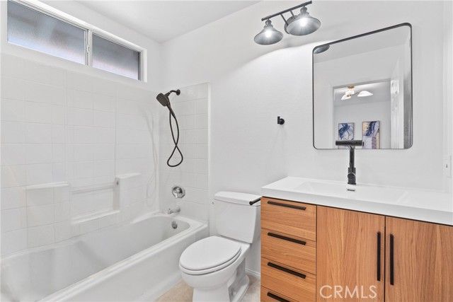 35 Via Encanto, Rancho Santa Margarita, CA 92688