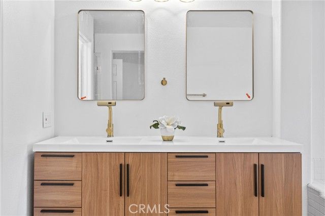 35 Via Encanto, Rancho Santa Margarita, CA 92688