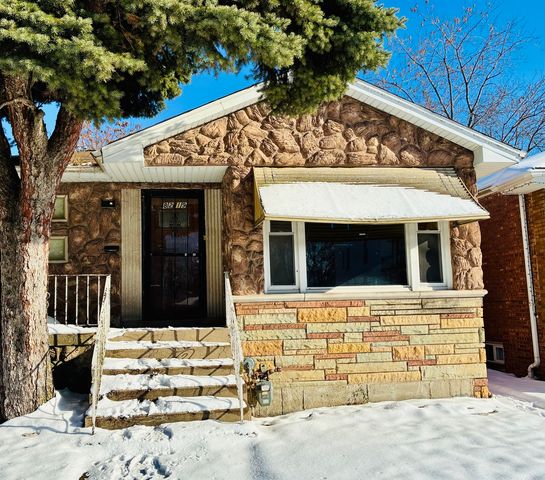 8219 S Muskegon Avenue, Chicago, IL 60617