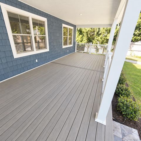 5 Lane G, Huntington, NY 11743