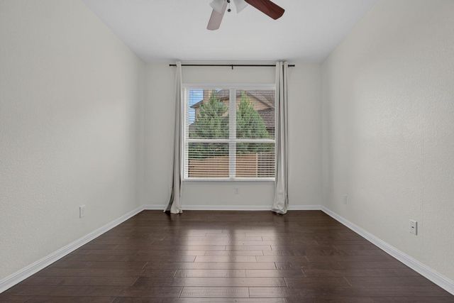 700 Ledge Stone DR, Austin, TX 78737