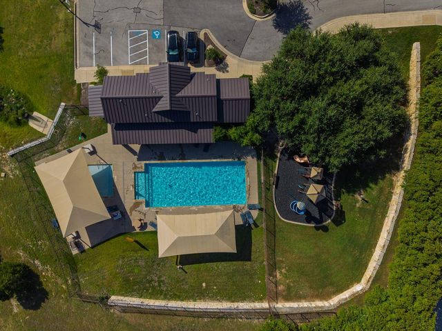 700 Ledge Stone DR, Austin, TX 78737