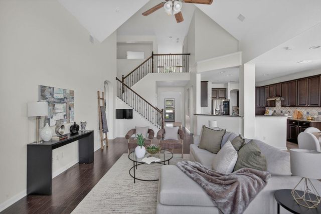 700 Ledge Stone DR, Austin, TX 78737