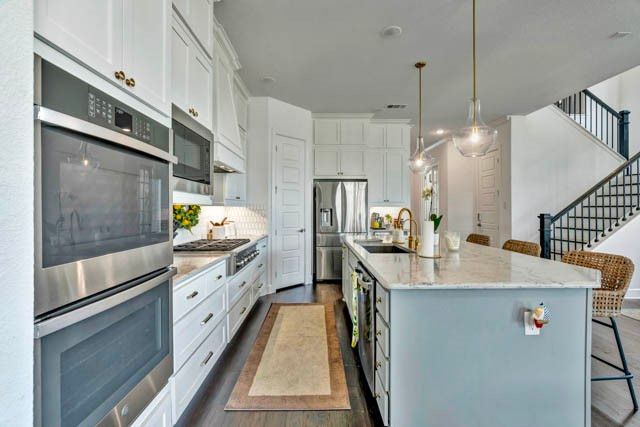 2201 Sandlin Drive, Fort Worth, TX 76008