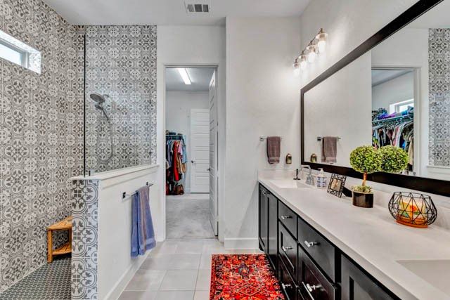 2201 Sandlin Drive, Fort Worth, TX 76008