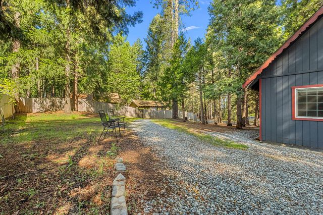 7000 Pioneer Dr, Grizzly Flats, CA 95636