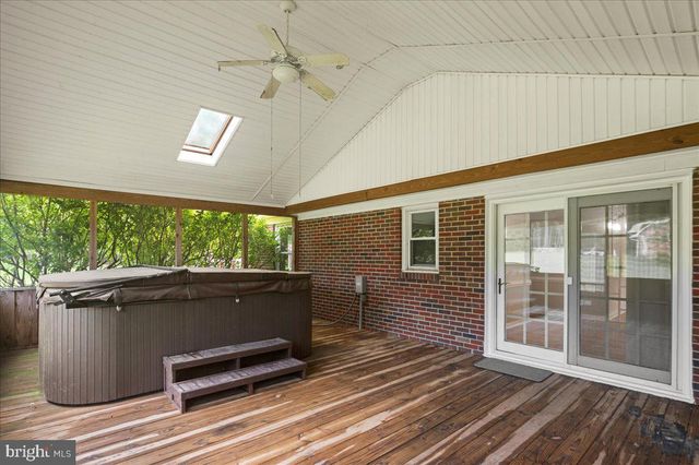 18019 LEE HWY, Amissville, VA 20106