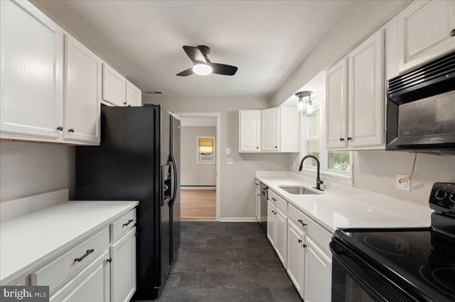18019 LEE HWY, Amissville, VA 20106