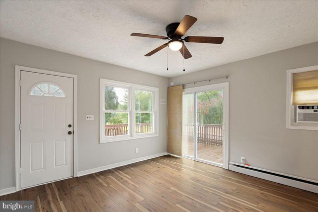 18019 LEE HWY, Amissville, VA 20106