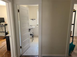 835 W 39TH Terrace, Kansas City, MO 64111