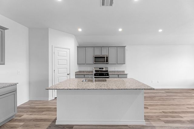 5640 Spoonbill Drive, Orange, TX 77632