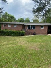 100 Brookwood Drive, Warner Robins, GA 31088