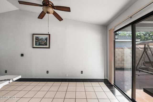 5241 E Avenue R12, Palmdale, CA 93552